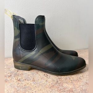 J. Crew Camoflauge Slip on Rubber Ankle Boots size 6